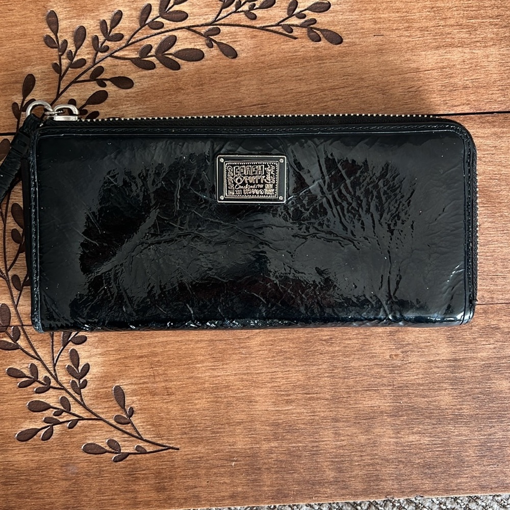 Coach Poppy Wallet - Picture 3 of 10